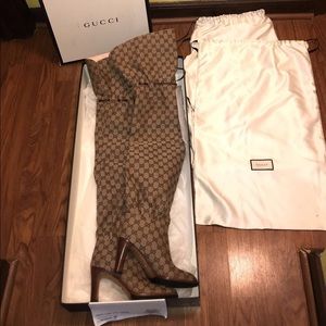 💜Authentic Gucci Canvas over the knee boots 💜